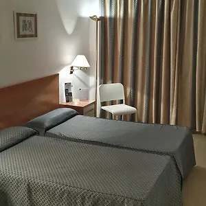 Hotel El Paraiso, Caleta De Velez